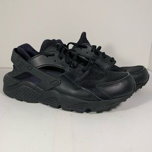 Women’s Nike Huarache Shoes